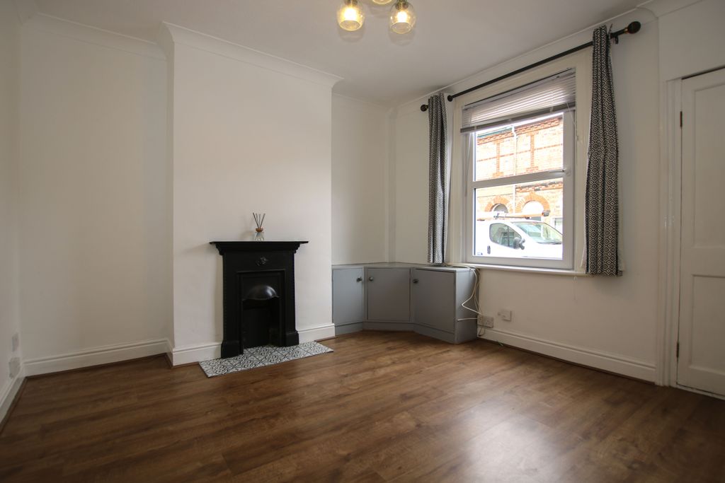 Property photo 2 of 14