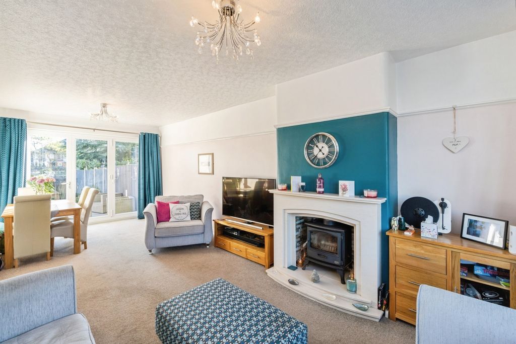 Property photo 2 of 16 Pbox-Img.Jpg