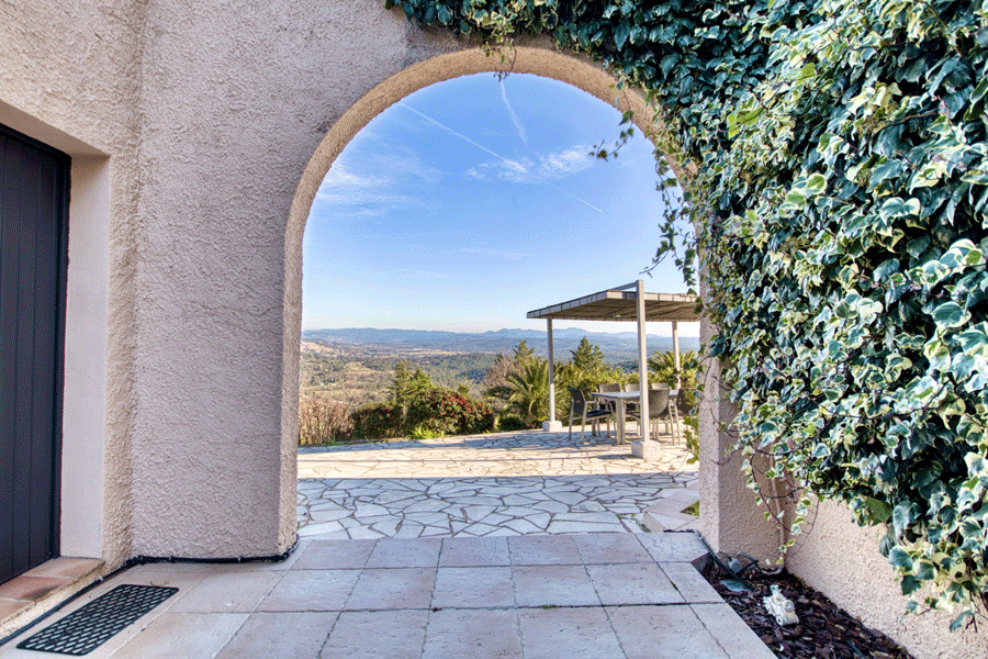 Property photo 3 of 15