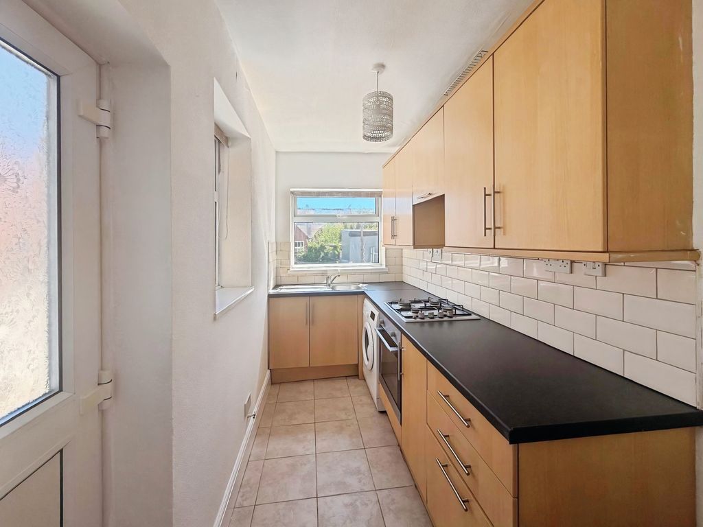 Property photo 1 of 5