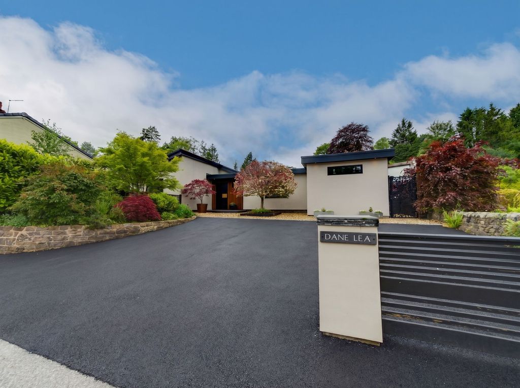 Property photo 1 of 52