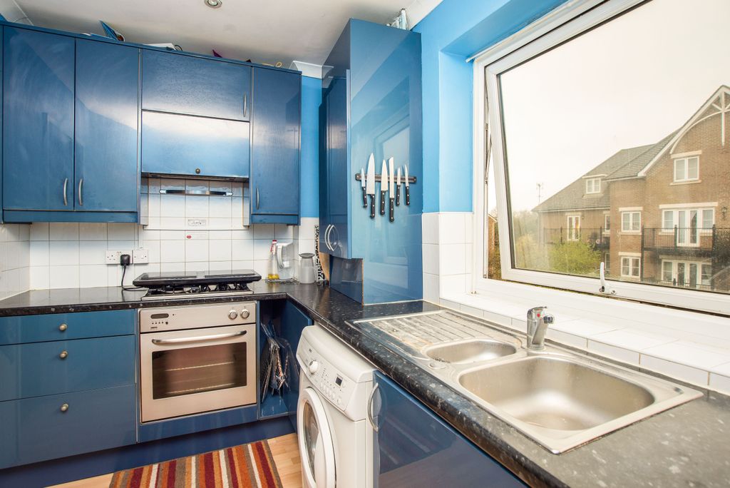 Property photo 3 of 7 3