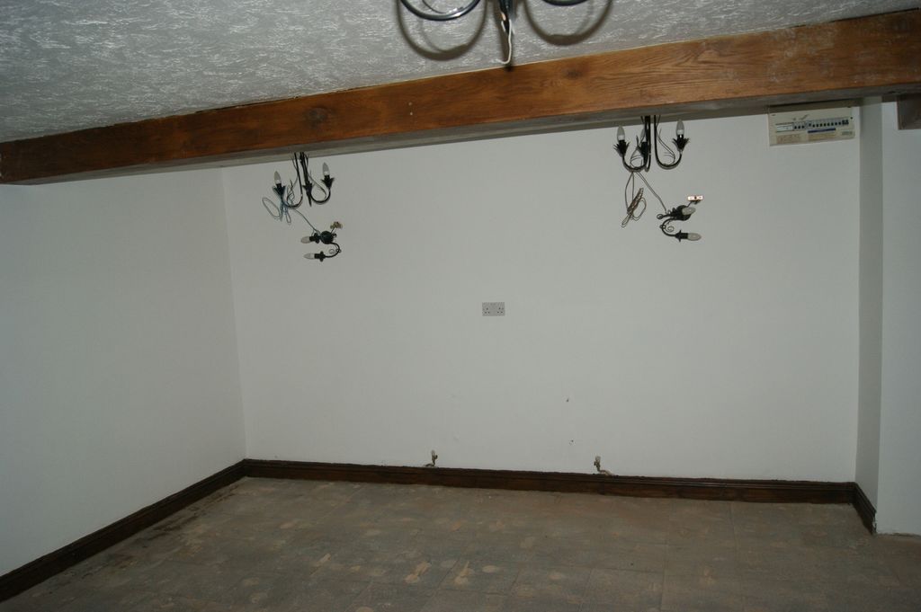 Property photo 3 of 7 Photo 3