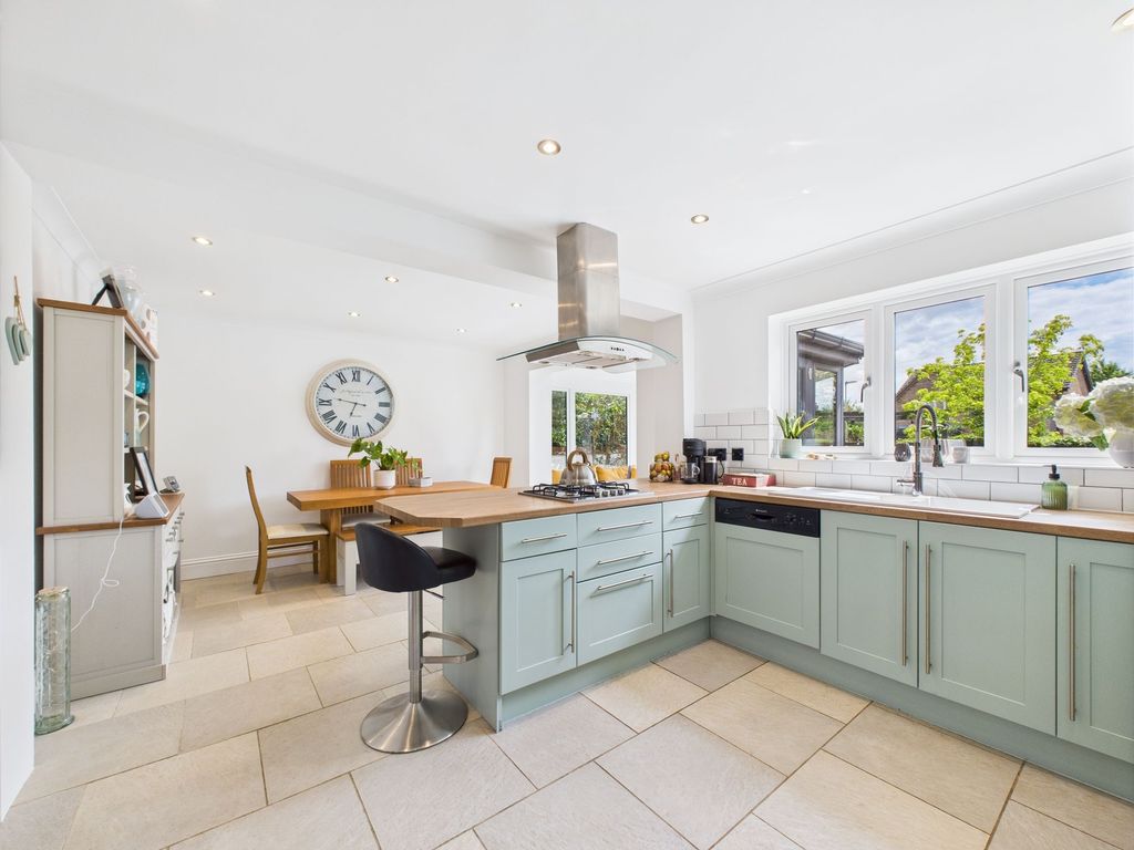 Property photo 3 of 22