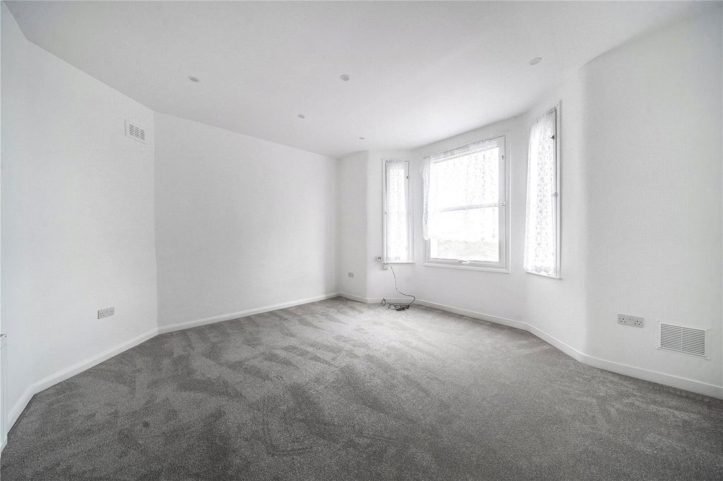 Property photo 3 of 7 Picture No. 07