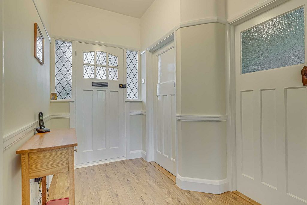 Property photo 3 of 35