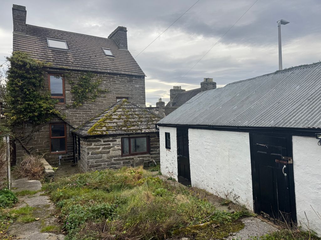 Property photo 1 of 39