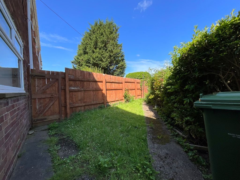 Property photo 3 of 12 4354365