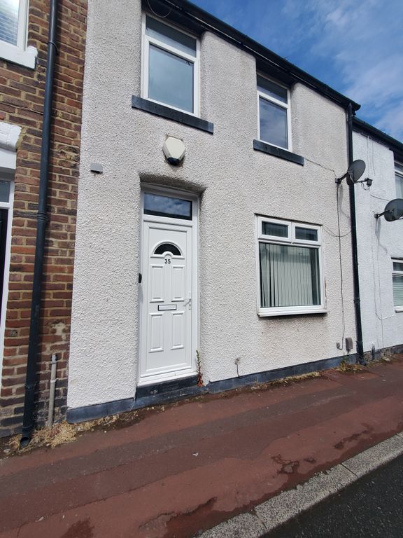 Property photo 1 of 8