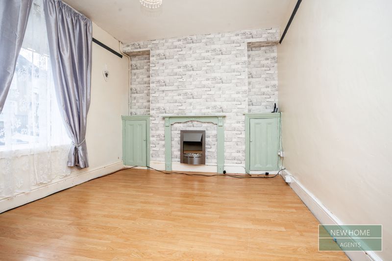 Property photo 3 of 19 Photo 1