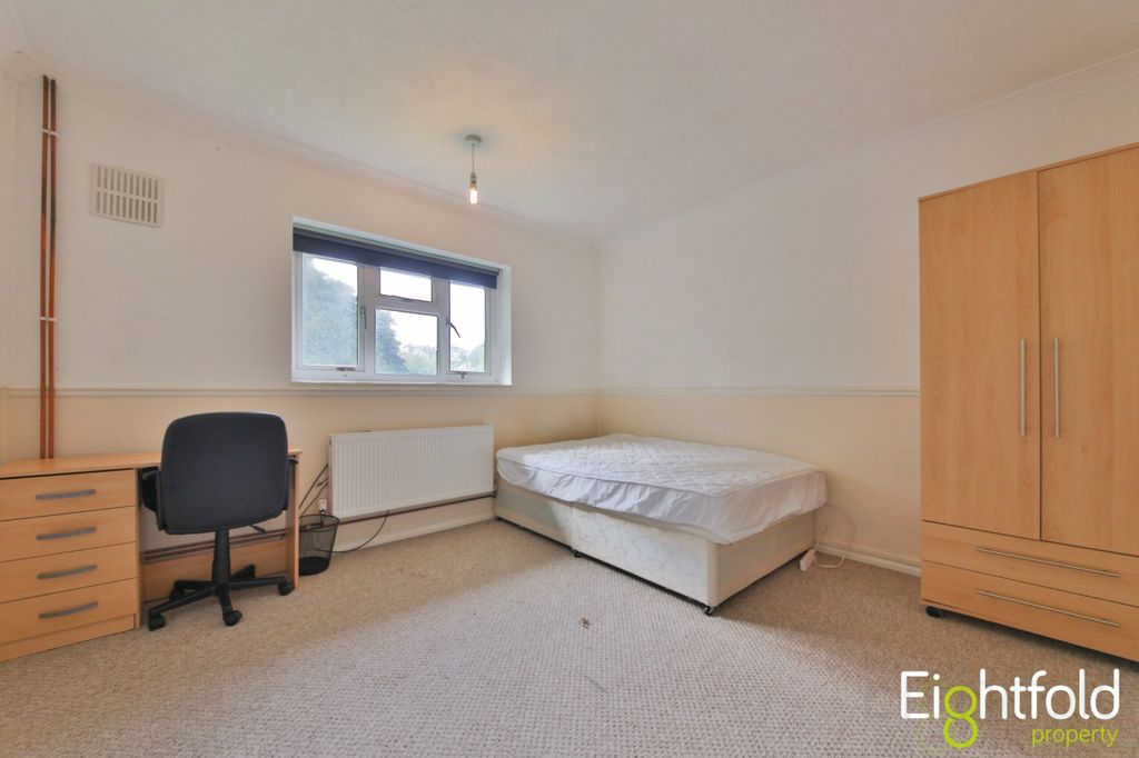 Property photo 2 of 10 Image