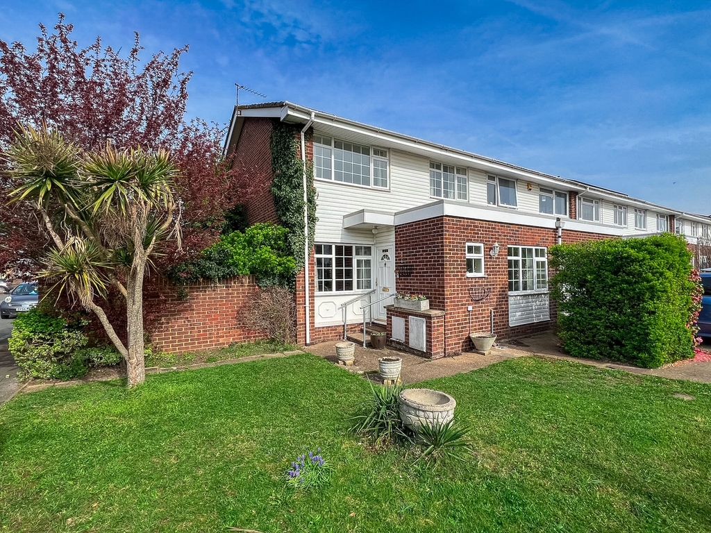 Property photo 1 of 31