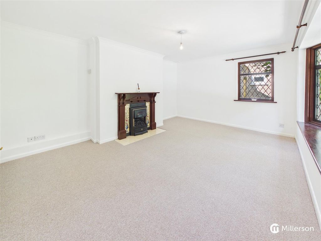 Property photo 2 of 13 Cam05092G0-Pr0219-Still004.Jpg
