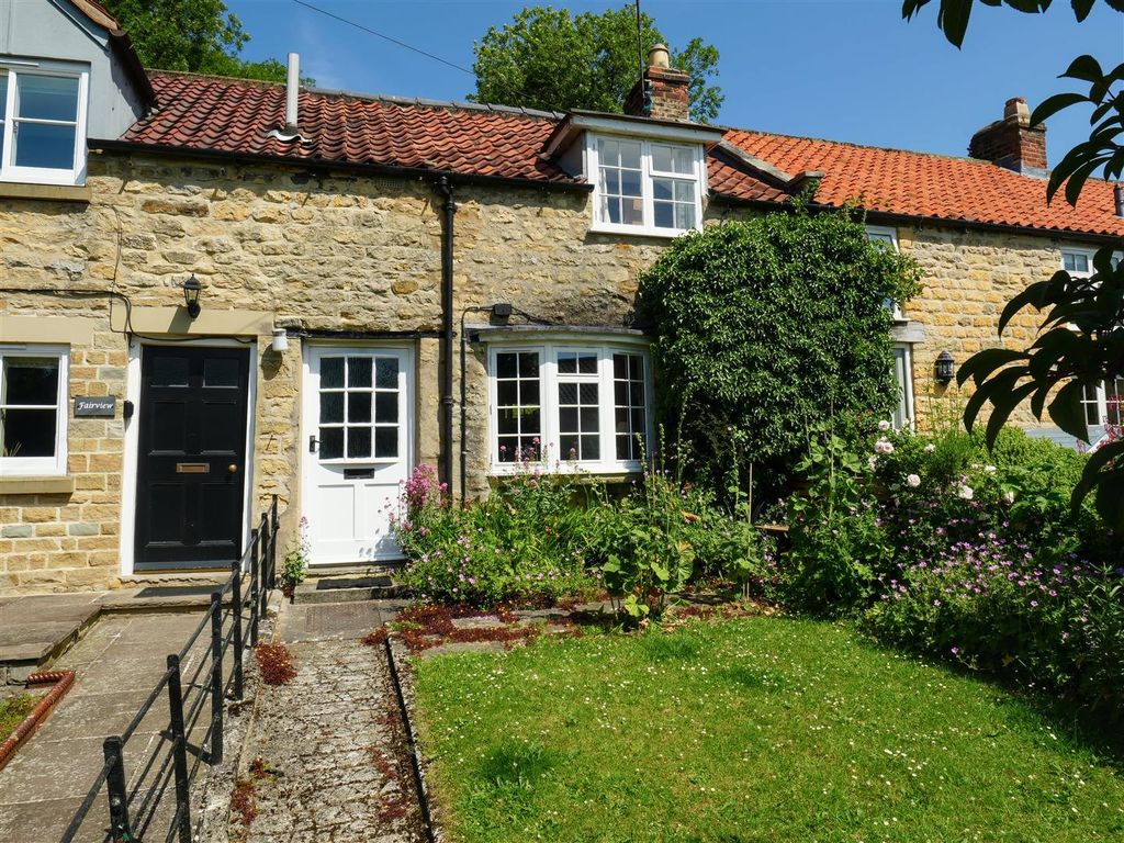 Property photo 1 of 16 External