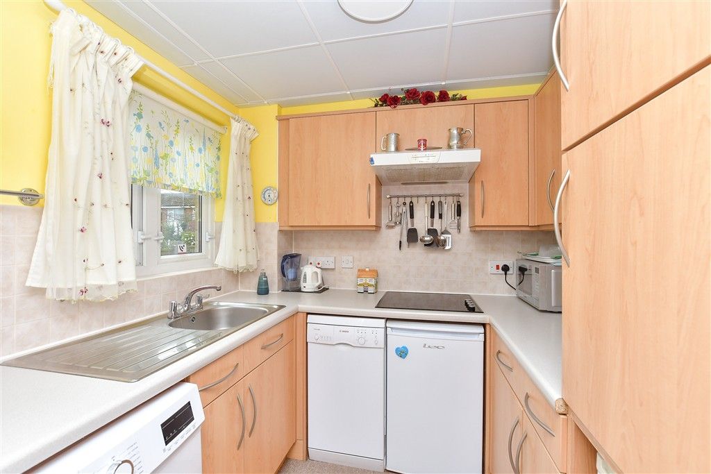 Property photo 1 of 8 Kitchen