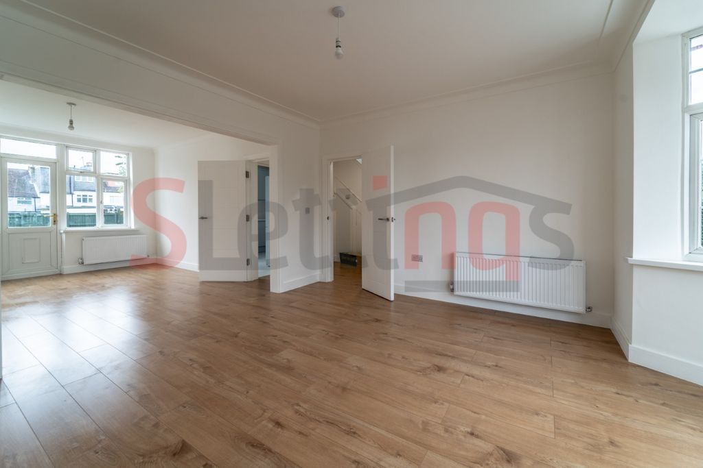 Property photo 3 of 12 Gallery