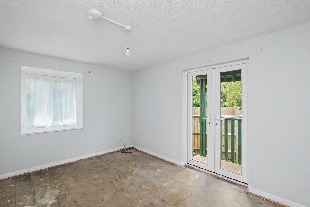 Property photo 2 of 15 63 Townsend Grove, New Bradwell, Milton Keynes, Buckinghamshire, Mk13 0Ds
