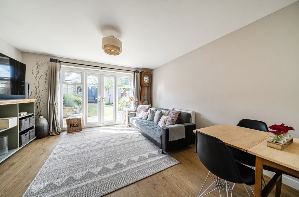 Property photo 3 of 18 1459117-6-6A058c6...