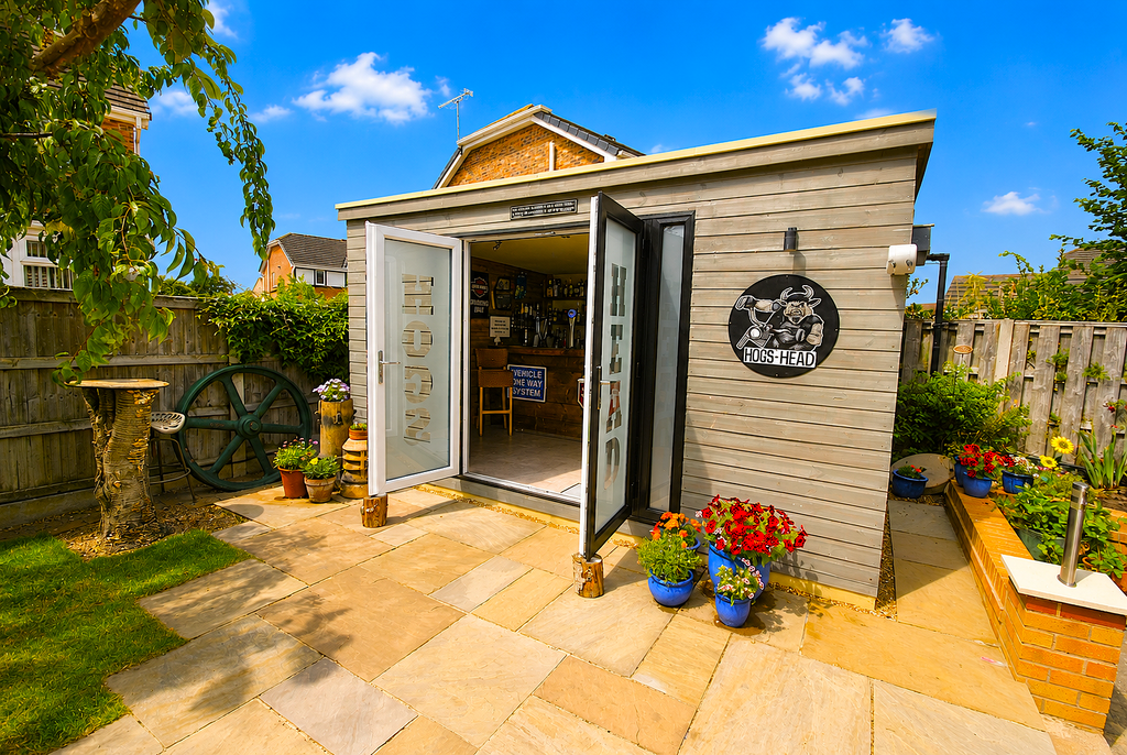 Property photo 3 of 36 Garden Bar