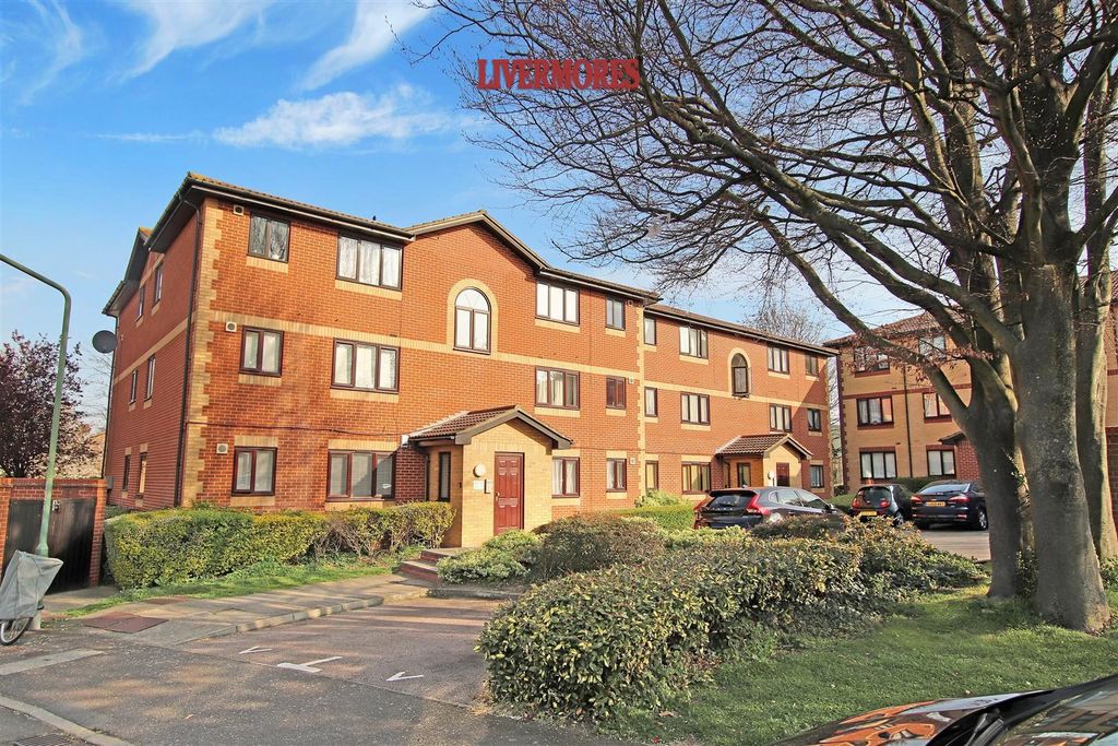 Property photo 1 of 5 8 Foley Courtdp.Jpg