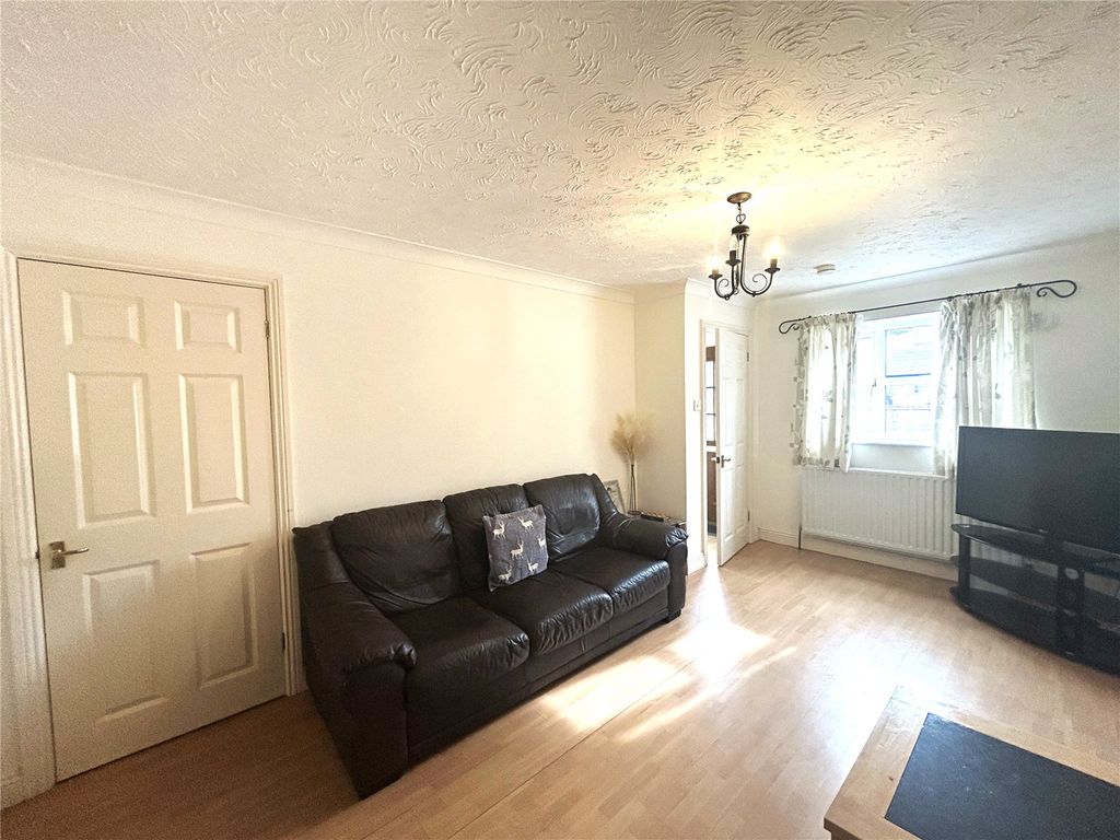 Property photo 2 of 8 Picture No. 03