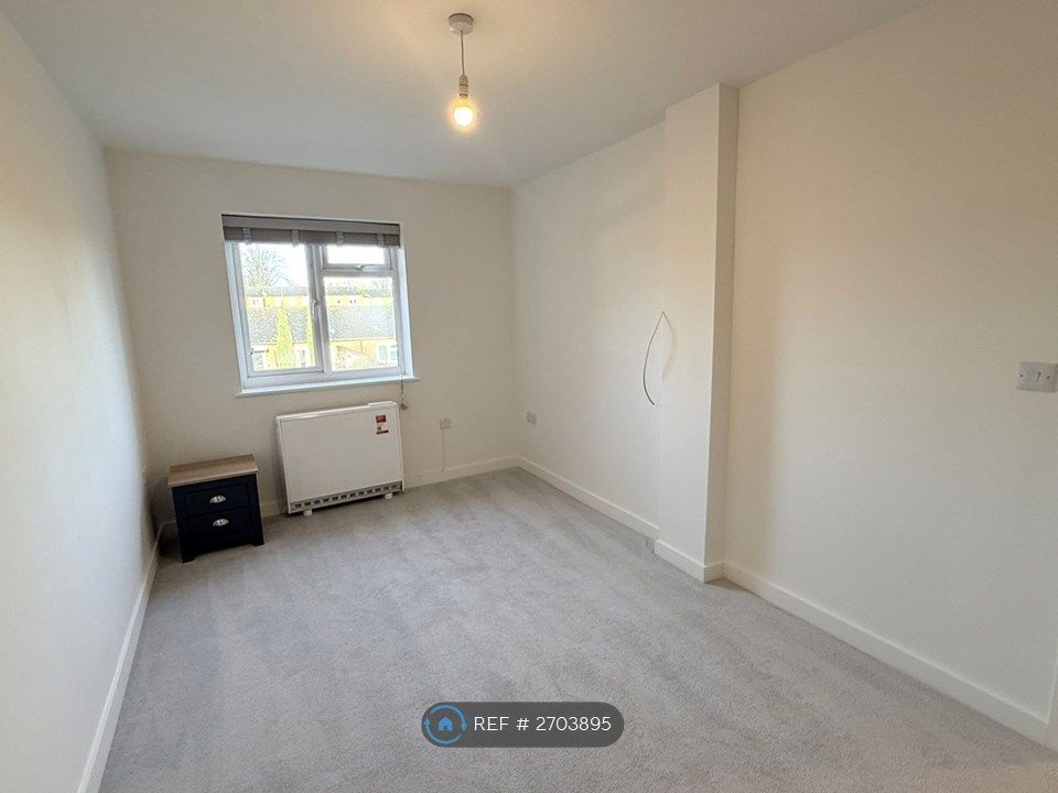 Property photo 3 of 5 Bedroom