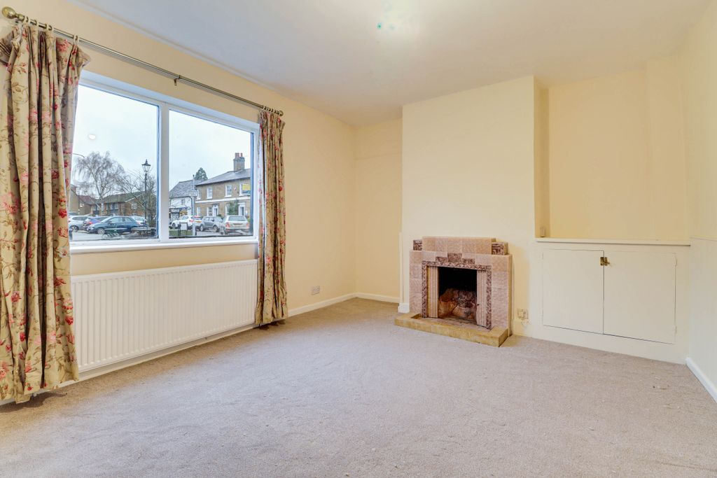 Property photo 2 of 12 Living Room