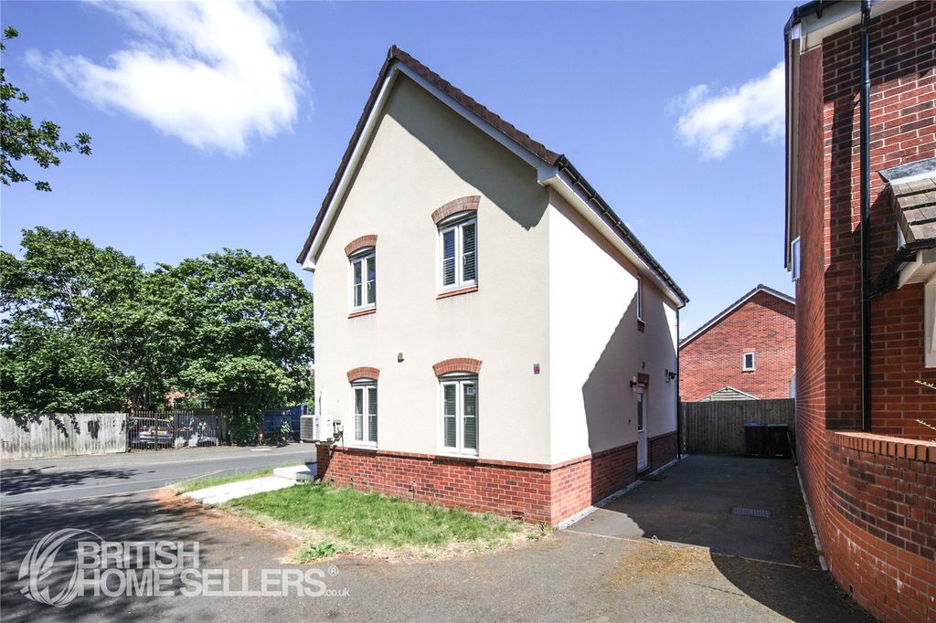 Property photo 2 of 18 Picture No. 10