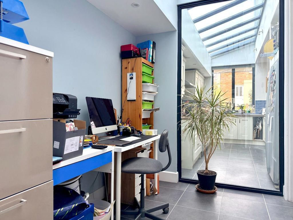Additional image 20 of 5 bed end terrace house for saleClive Place, Penarth CF64