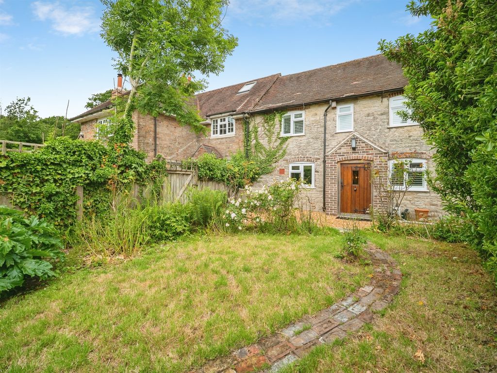 Property photo 1 of 33