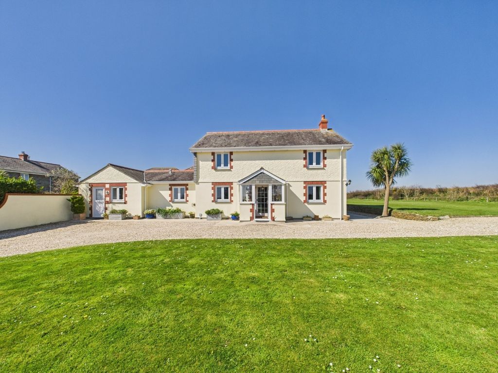 Property photo 1 of 30 4061332