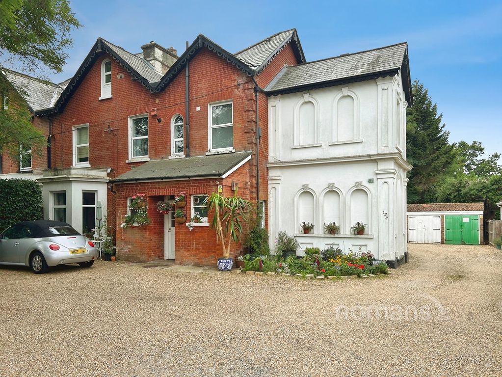 Property photo 1 of 11 Pbox-Img.Jpg