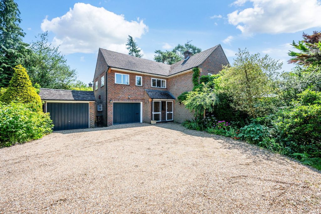 Property photo 1 of 25