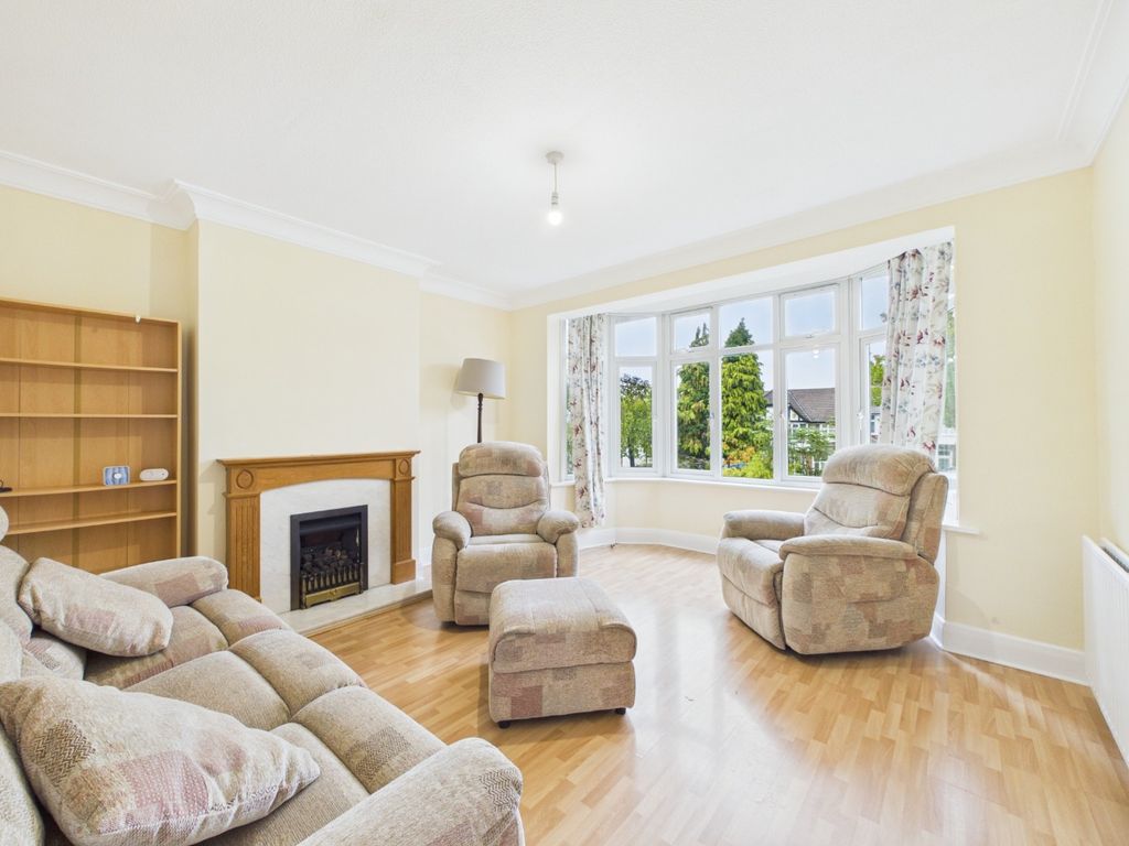 Property photo 3 of 12 6109903