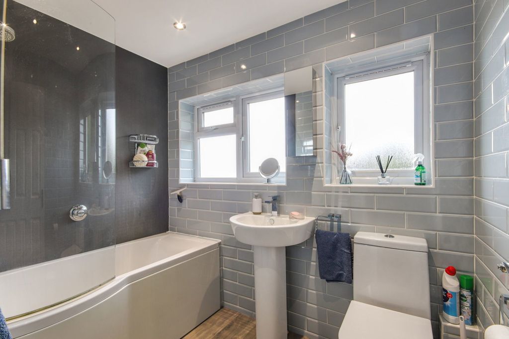 Additional image 13 of 4 bed semi-detached house for saleNorthdown Road, Longfield DA3