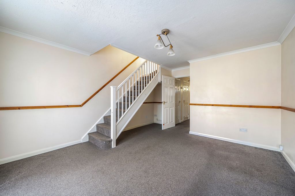 Property photo 2 of 17 1358257-8-68d10Ec...