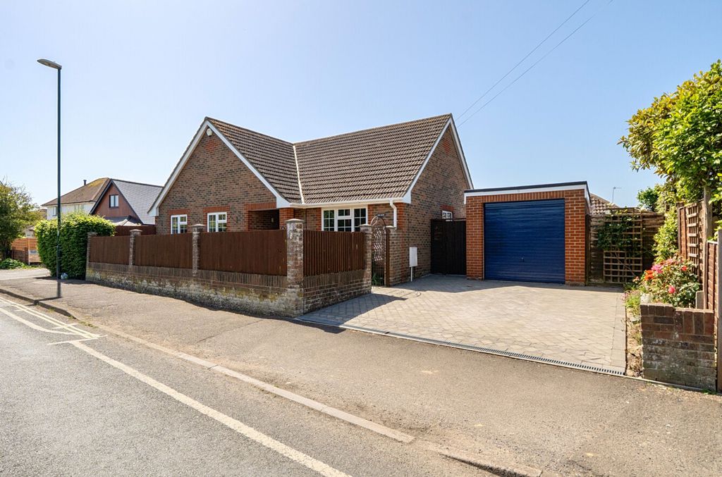 Property photo 1 of 23