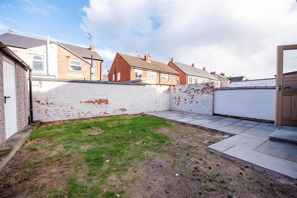 Property photo 3 of 7