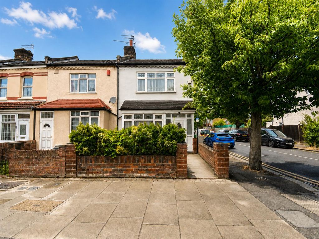 Property photo 1 of 1 Hertford Road Front Shot