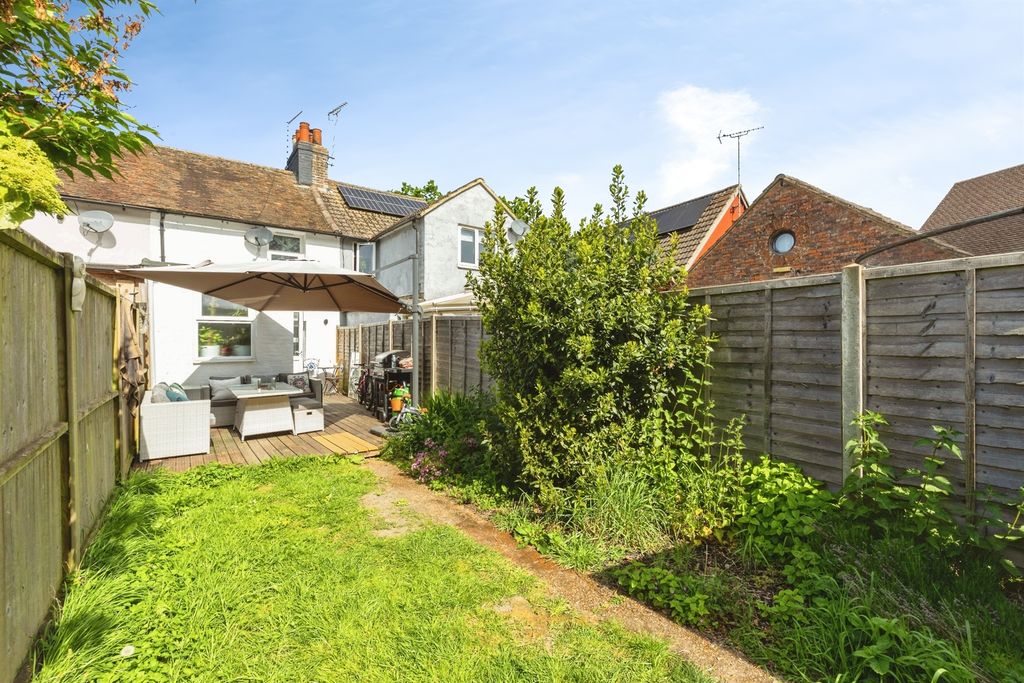 Property photo 2 of 16
