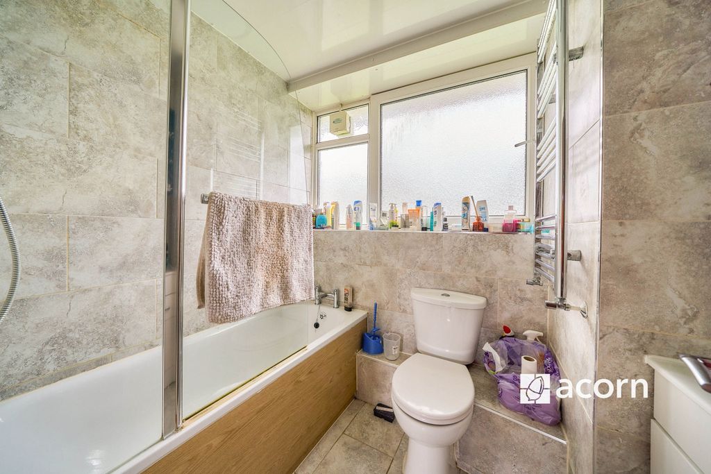 Property photo 3 of 7 Bathroom