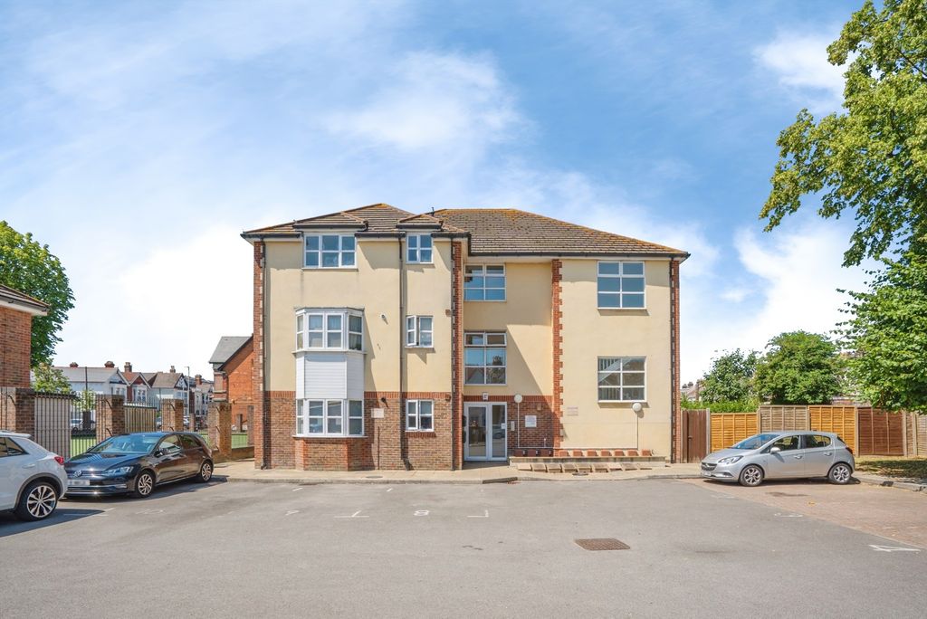 Property photo 1 of 11 Pbox-Img.Jpg
