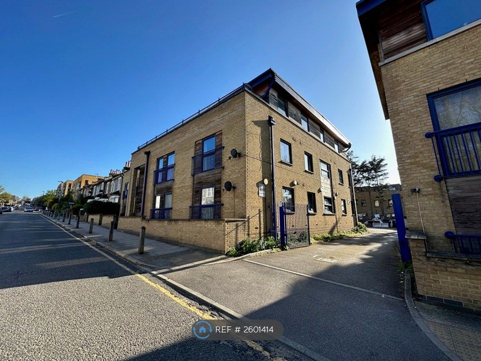 Property photo 1 of 8 Fajr Apartments