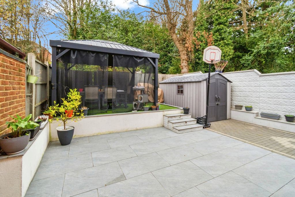 Property photo 2 of 35 Pbox-Img.Jpg