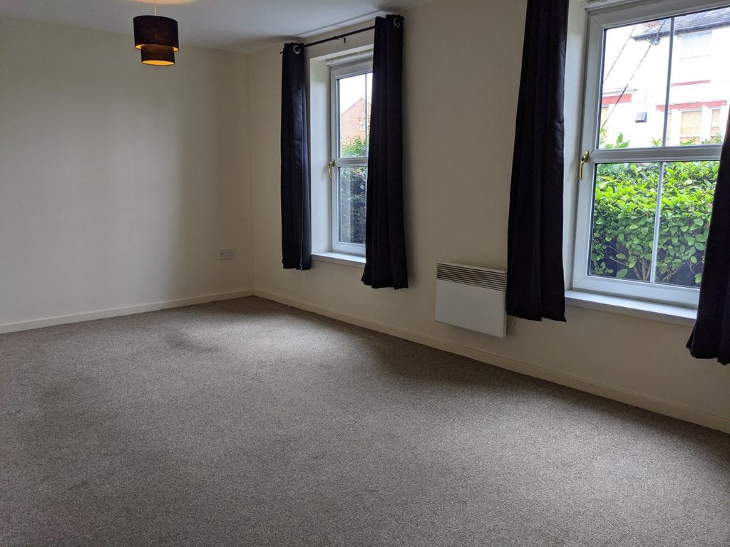 Property photo 3 of 5