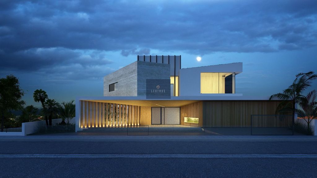 Property photo 1 of 12