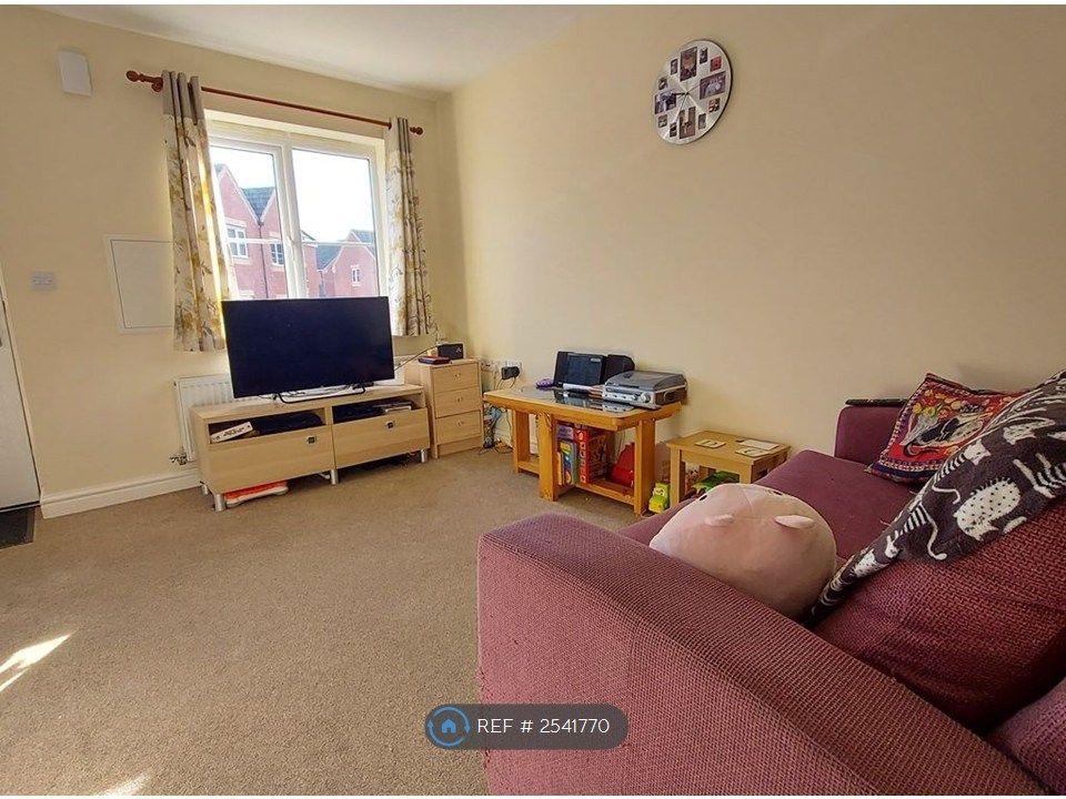 Property photo 2 of 10