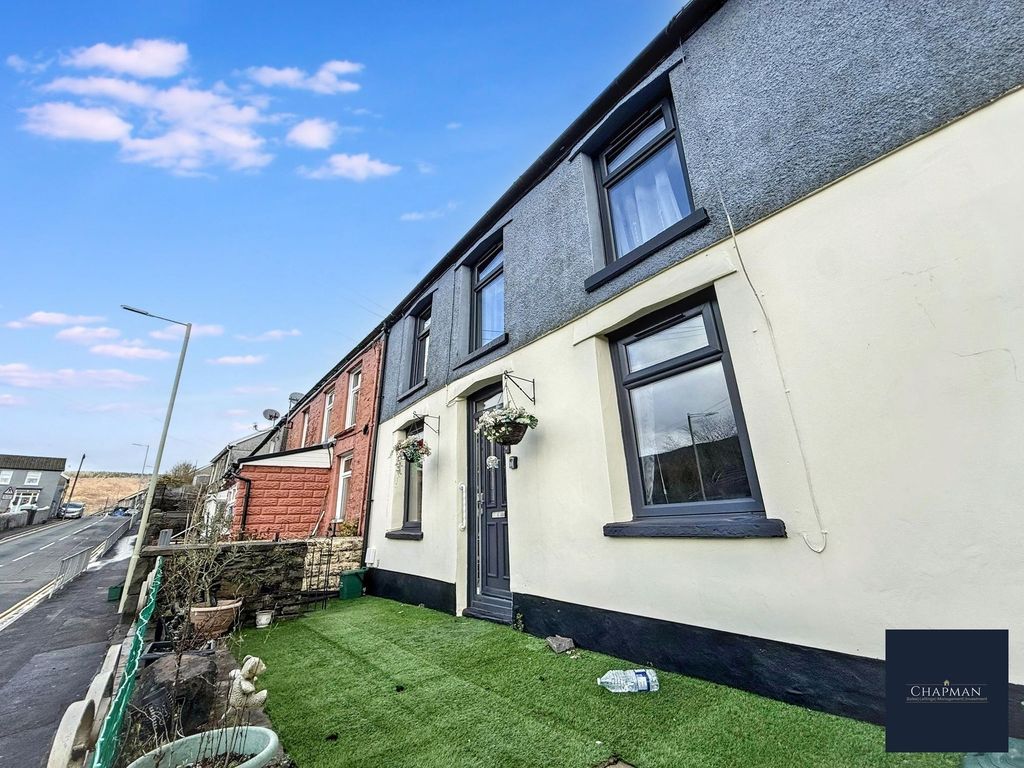 Property photo 2 of 13