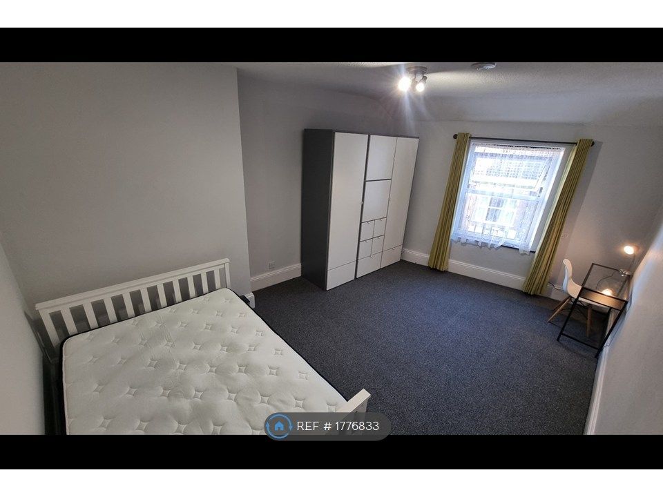 Property photo 2 of 6 Bedroom 3