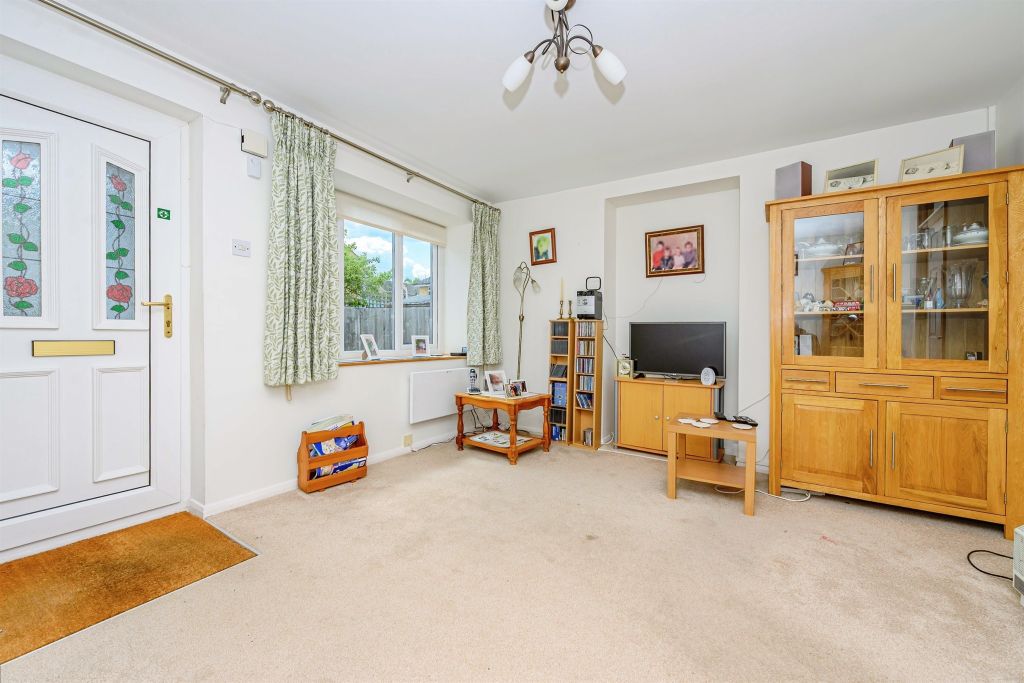 Property photo 3 of 12